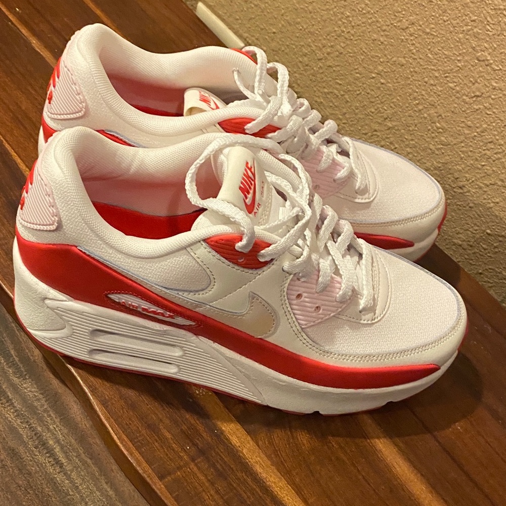 Nike White and Red Low-Top Athletic Sneakers